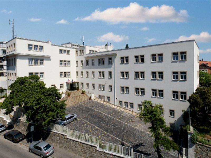 Szálloda Mamaison Sulekova