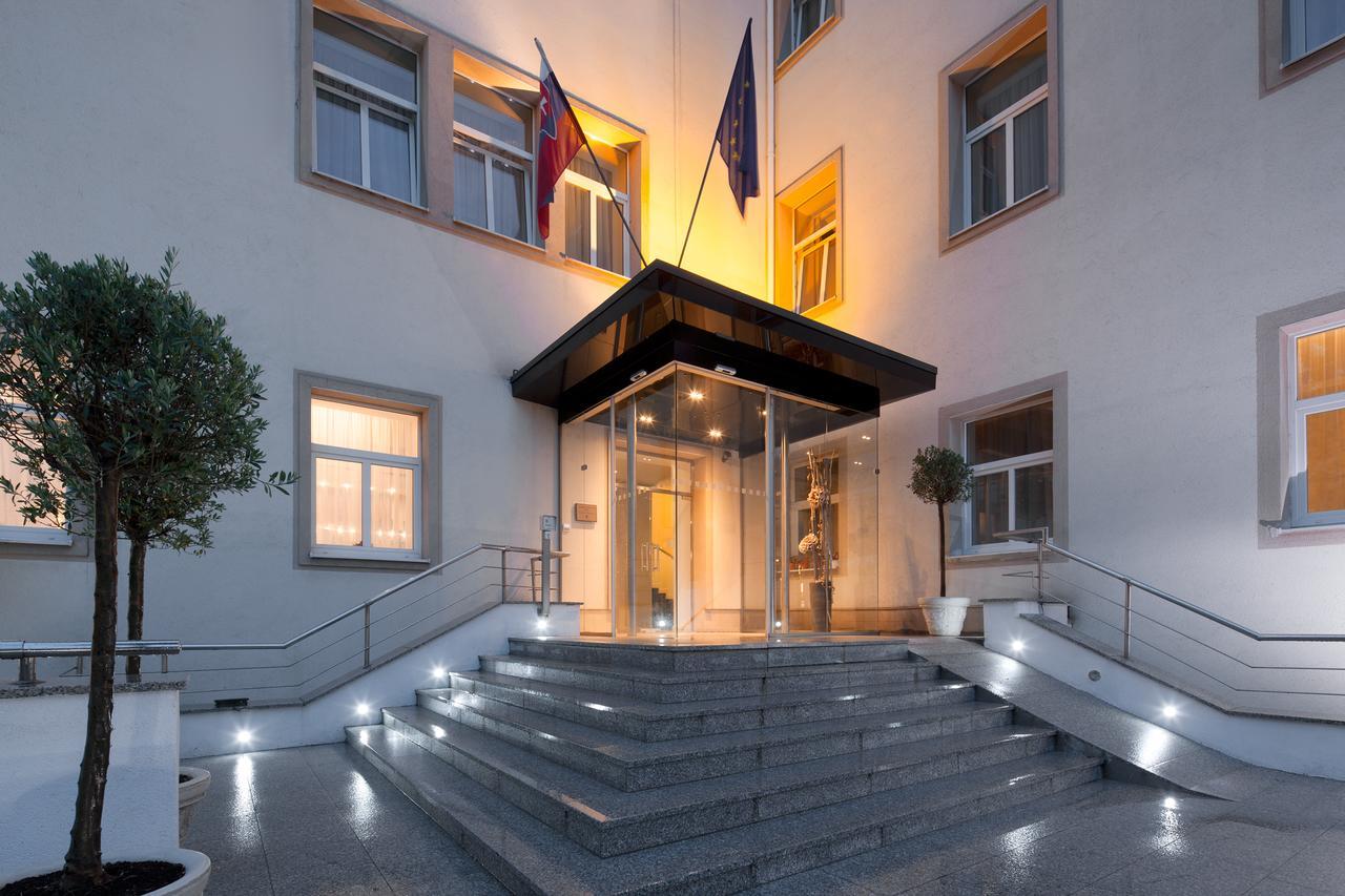 Szálloda Mamaison Sulekova 4*